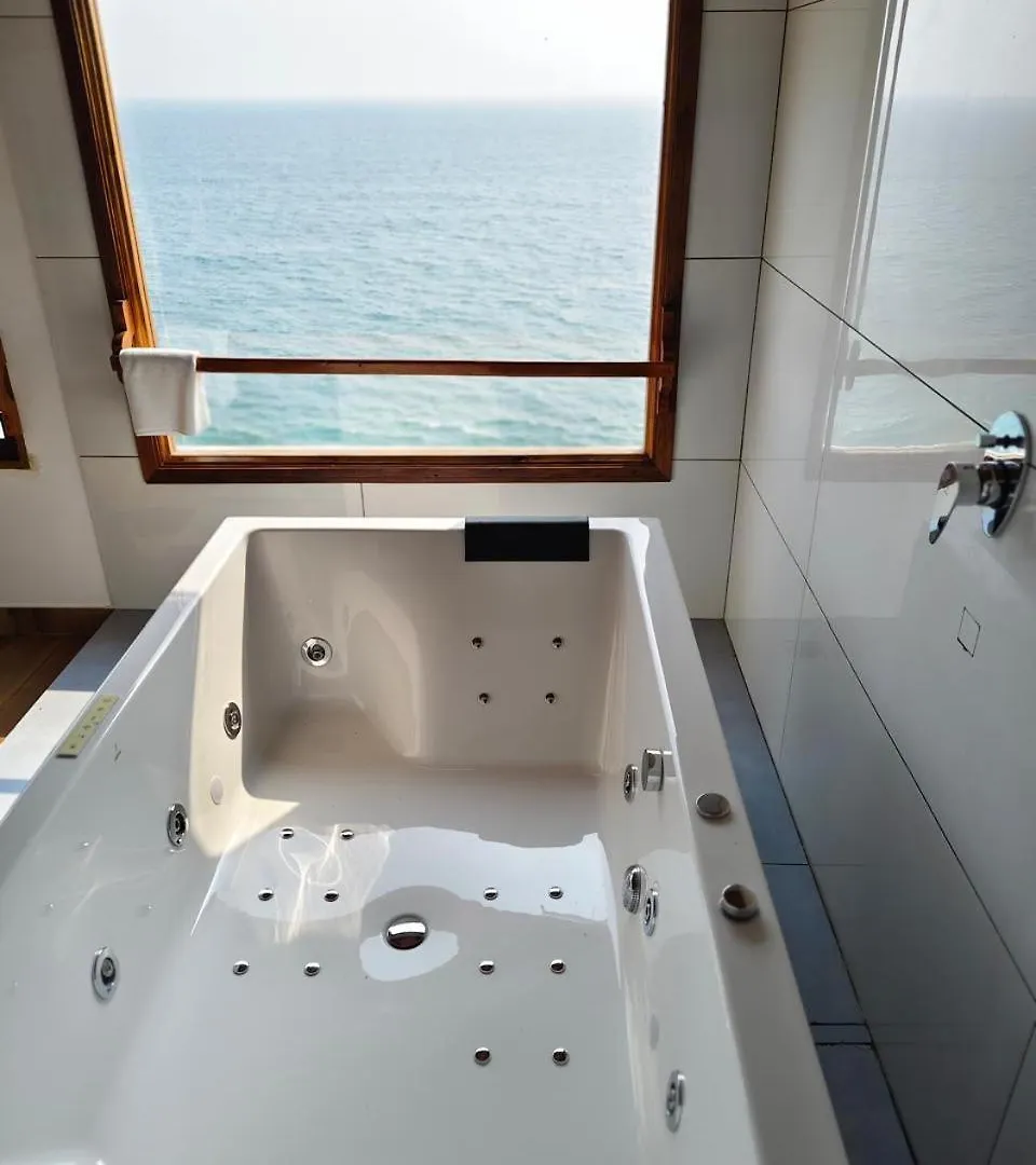 Peak Paradise Resort Varkala Hotel